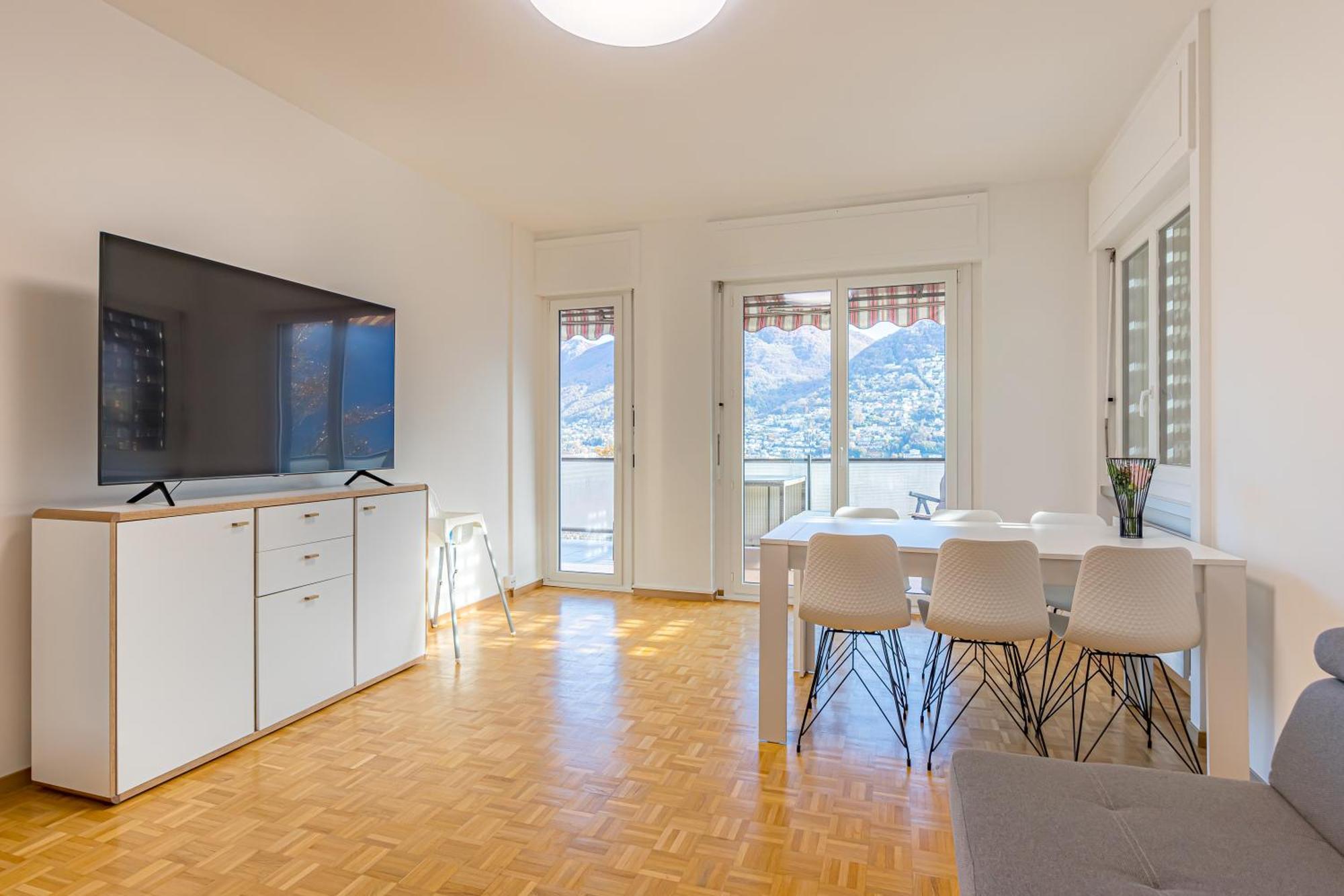 Imperial Of Lugano 4 With A Lake View Behind The Station And 10 Min From The Lake Lägenhet Exteriör bild